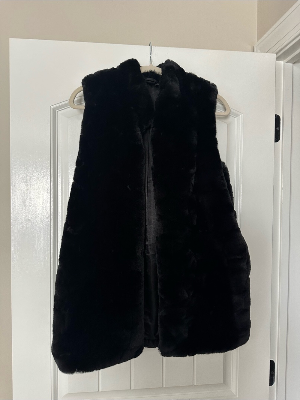 Rachel Zoe Black Faux Fur Sleeveless Vest